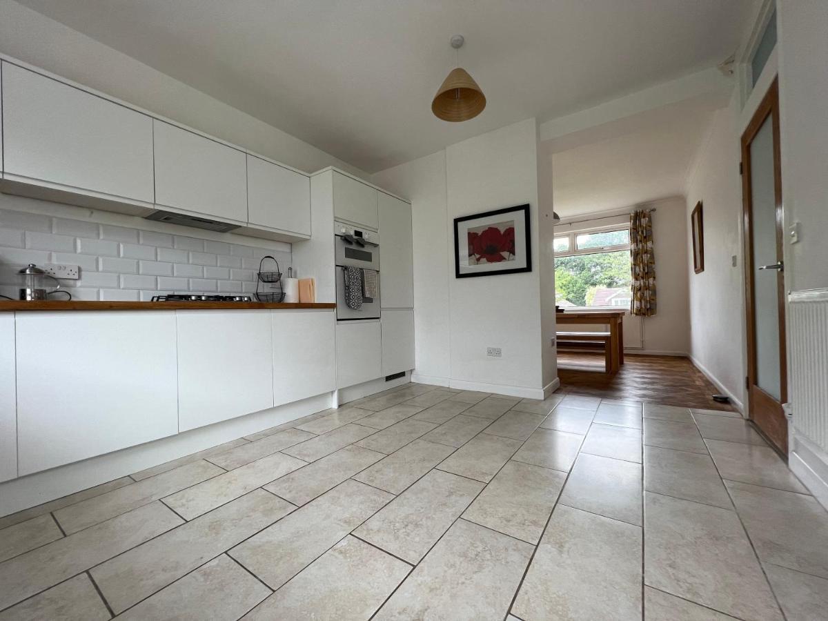 Holiday home Gower Getaway - Parking & Ensuite Swansea