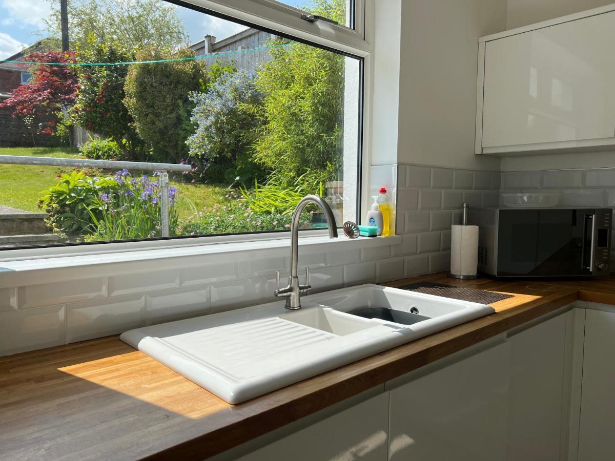 Gower Getaway - Parking & Ensuite Swansea